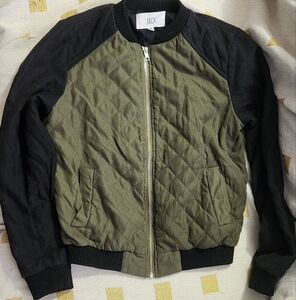 Jack By Bb Dakota Olive and Black Quilted‎ Bomber Jacket